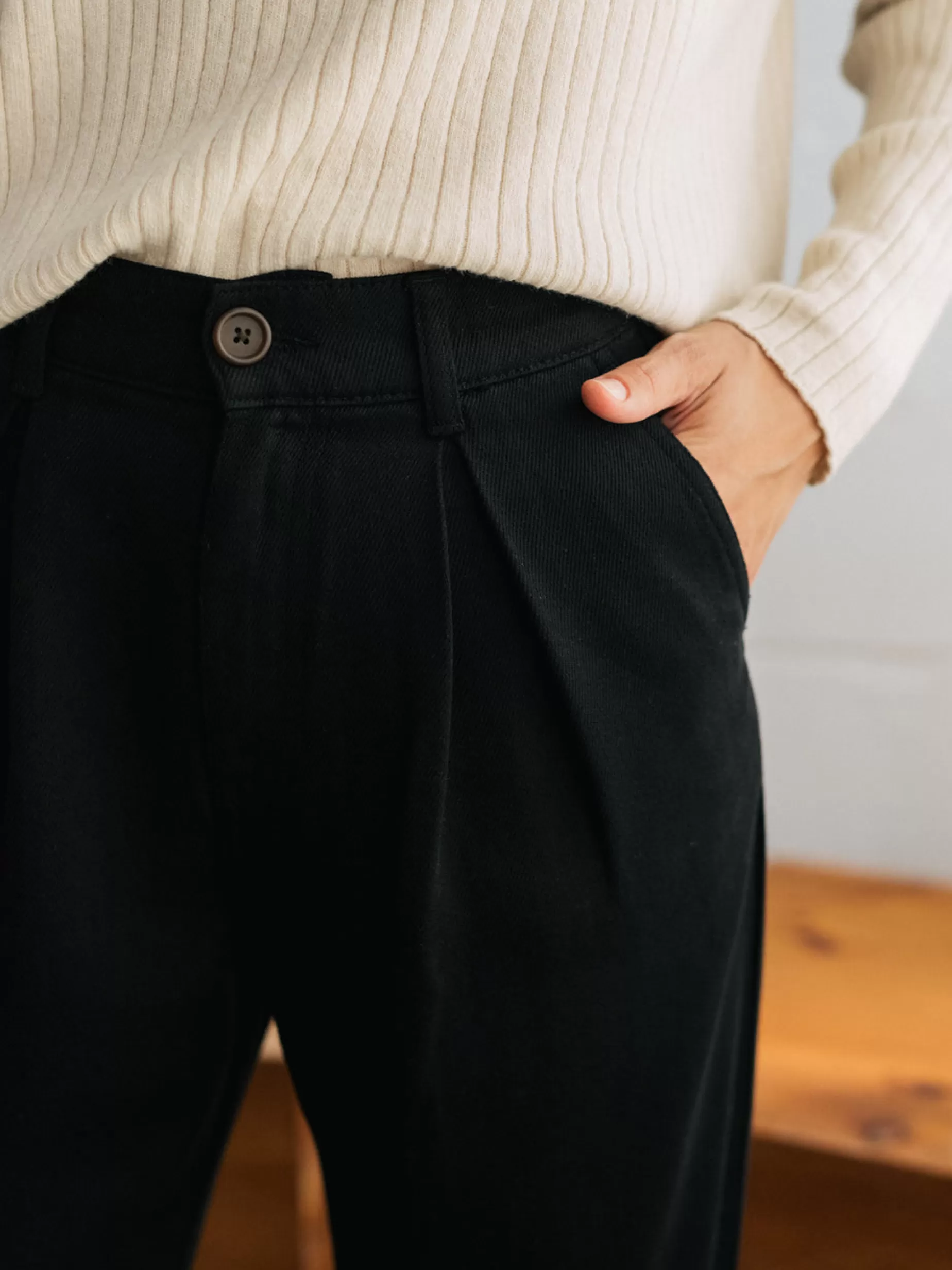 Hose*TWOTHIRDS Du Tust Schwarz