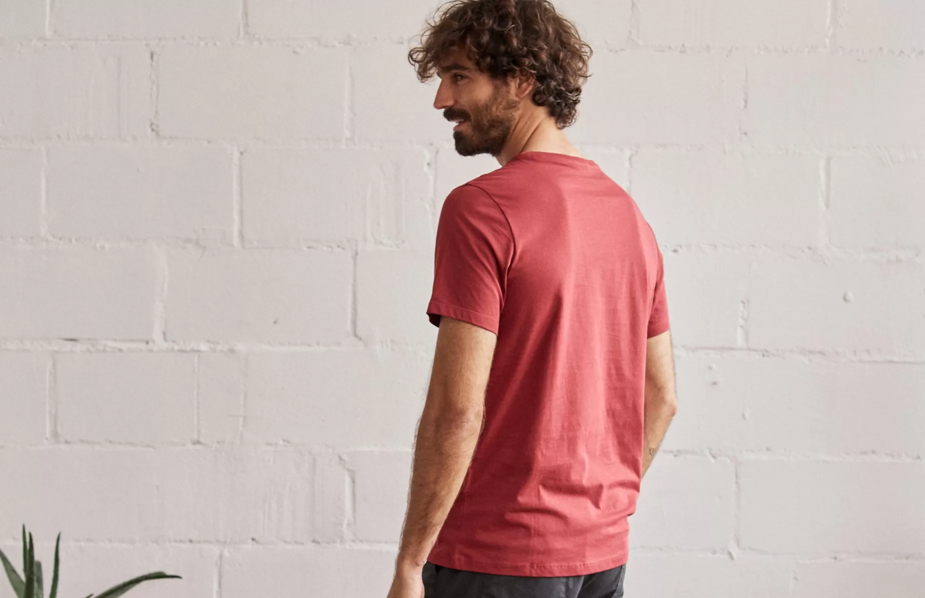 T-Shirts*TWOTHIRDS Monothaki Rote Lava