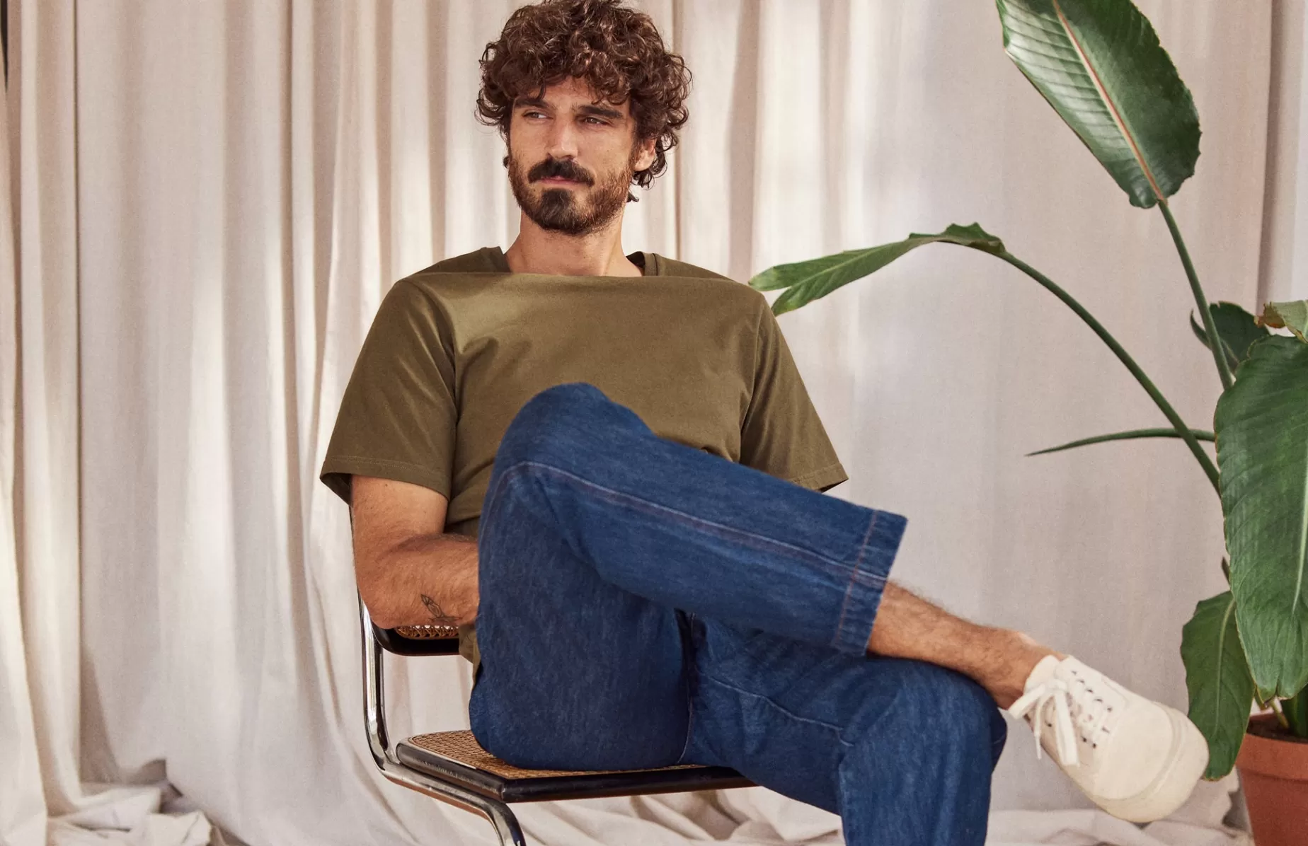 T-Shirts*TWOTHIRDS Monothaki Dunkles Oliv