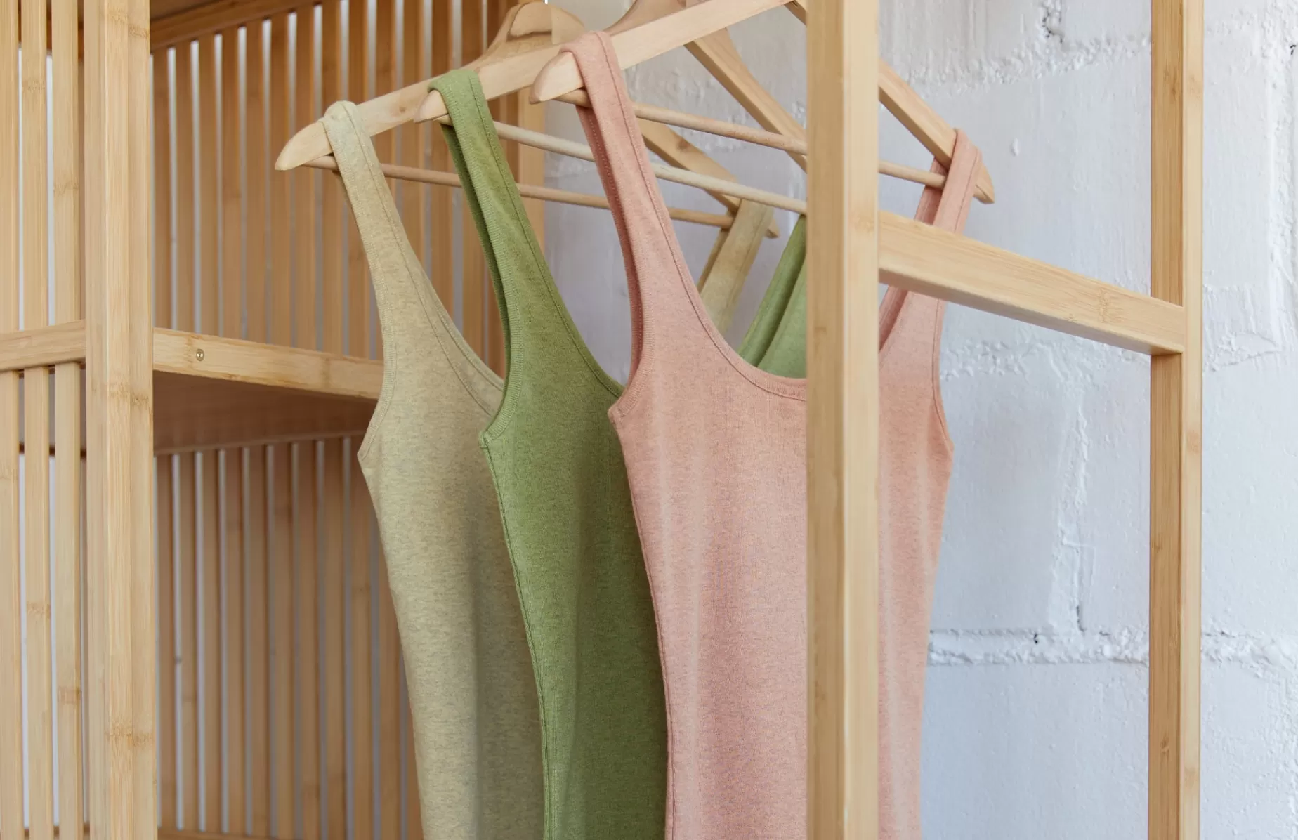 Oberteile*TWOTHIRDS Recyceltes Rib-Tanktop Gelbes Pastell