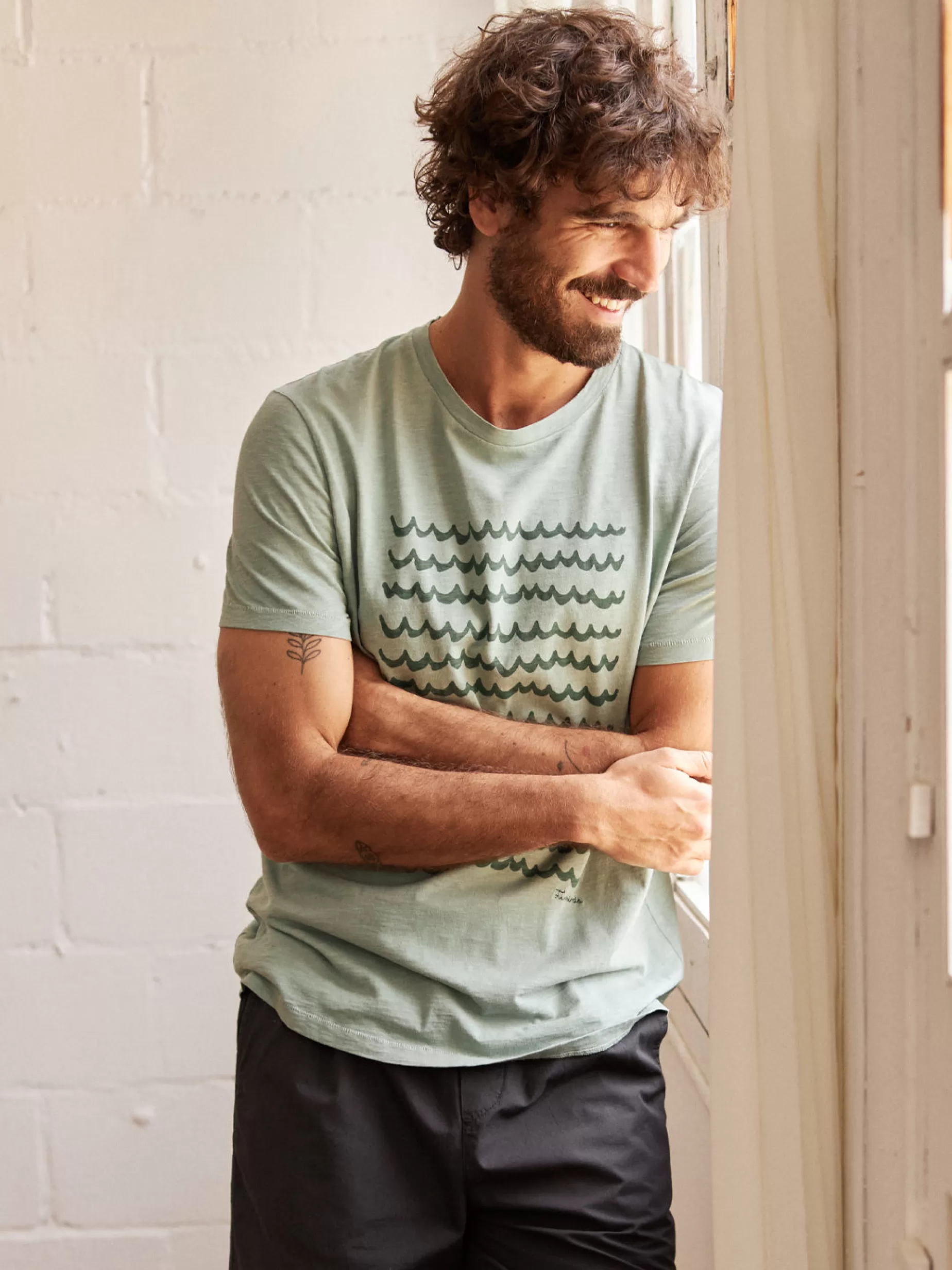 T-Shirts*TWOTHIRDS Salm Seerosenblatt Grun
