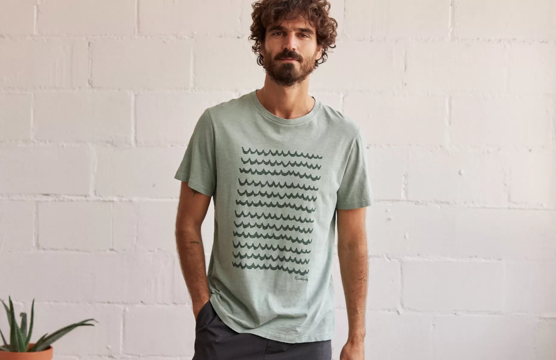 T-Shirts*TWOTHIRDS Salm Seerosenblatt Grun