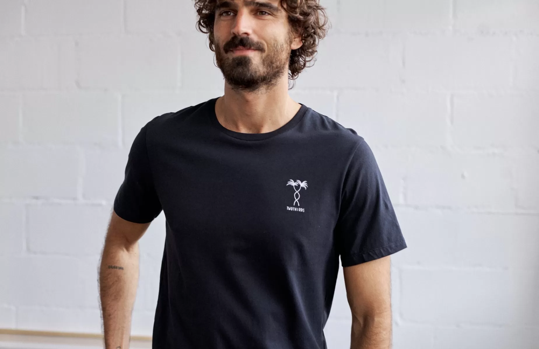 T-Shirts*TWOTHIRDS Swains Schwarz